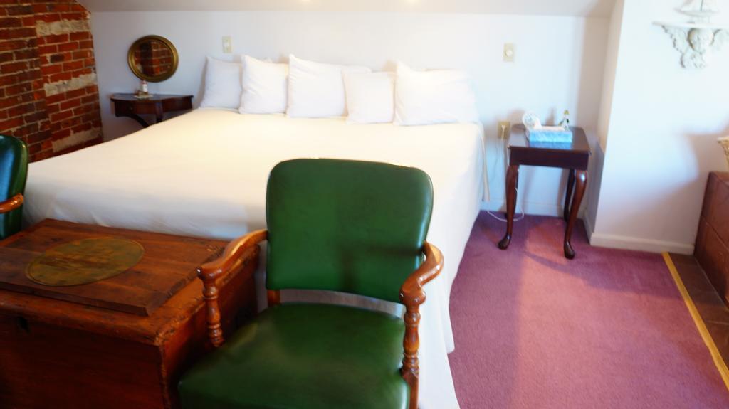 Harbor Haus Inn & Suites Hermann Szoba fotó